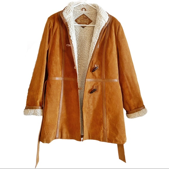 Vintage Jackets & Blazers - Vintage 70’s bohemian tan suede Sherpa lined coat